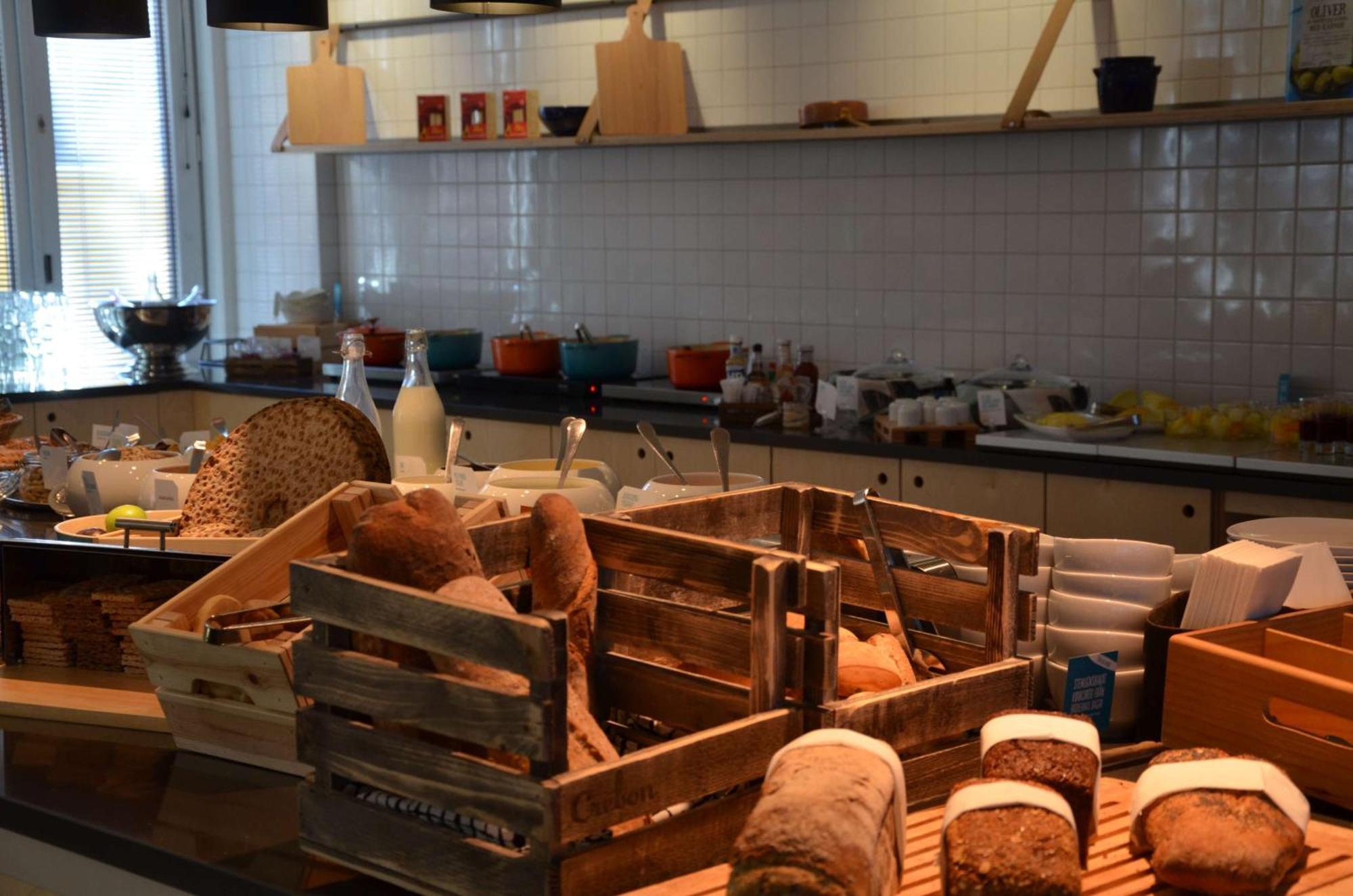 Scandic Kista Stockholm Bagian luar foto